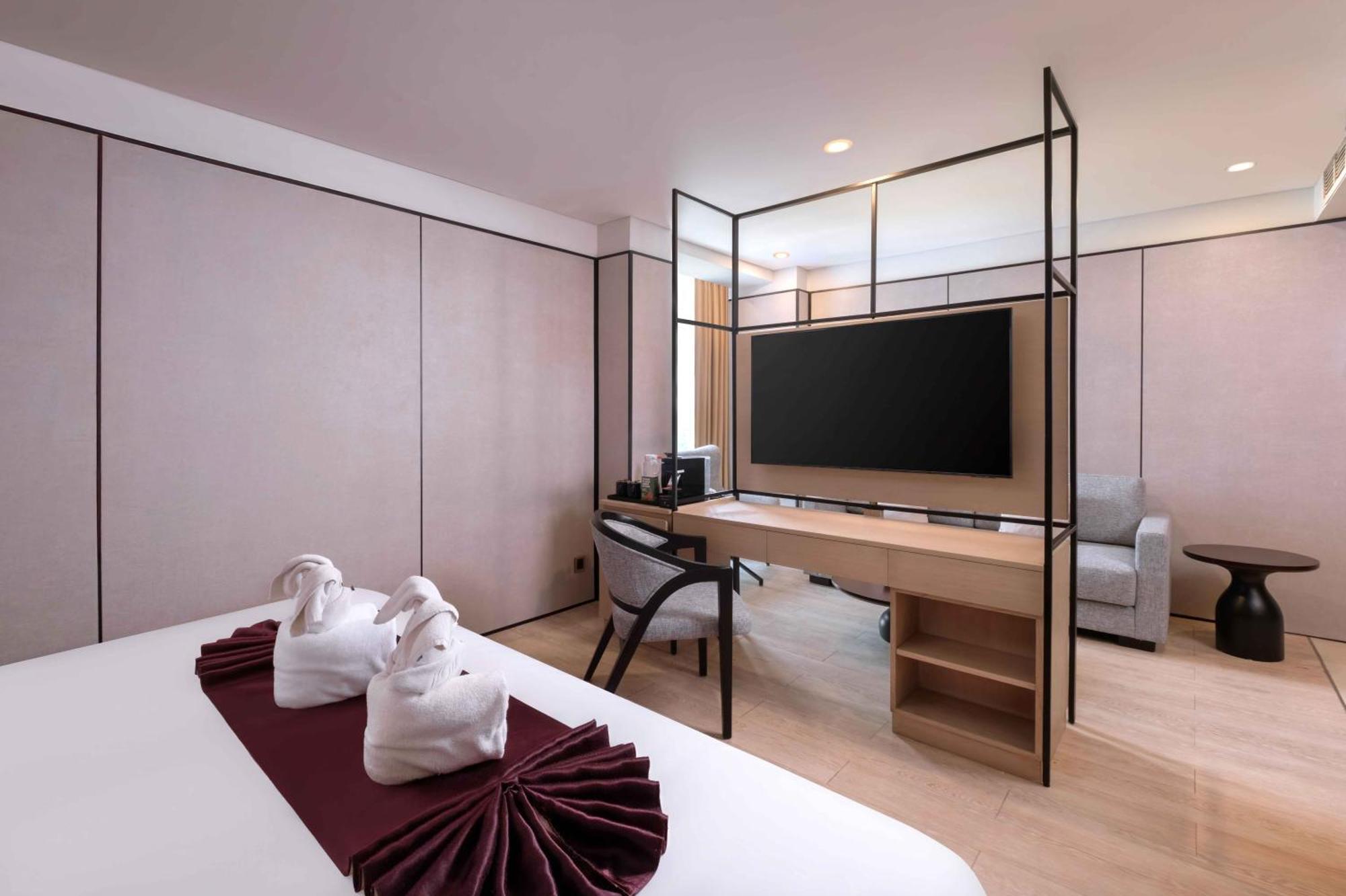 Grand Edge Hotel Semarang Extérieur photo