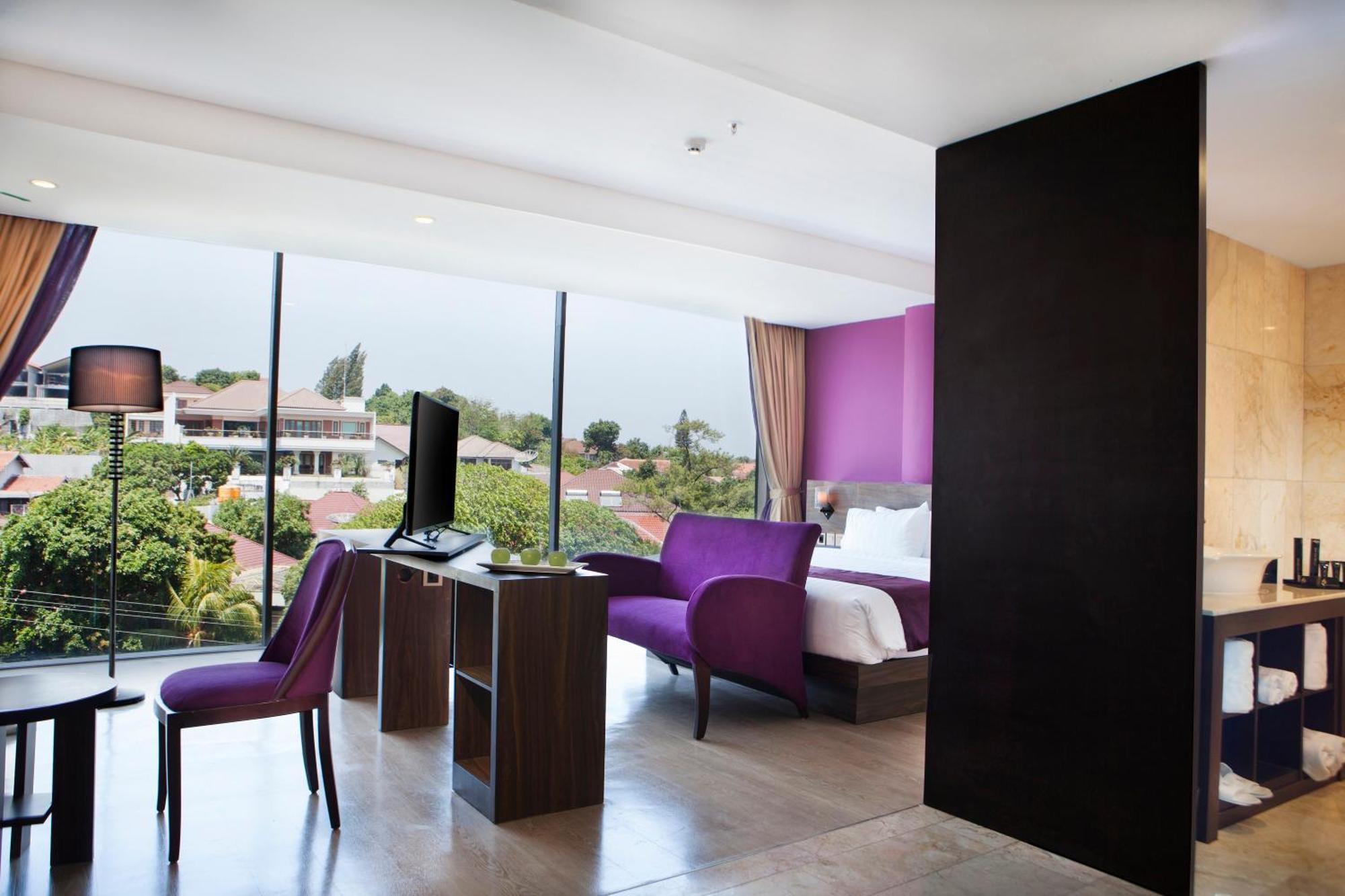 Grand Edge Hotel Semarang Extérieur photo