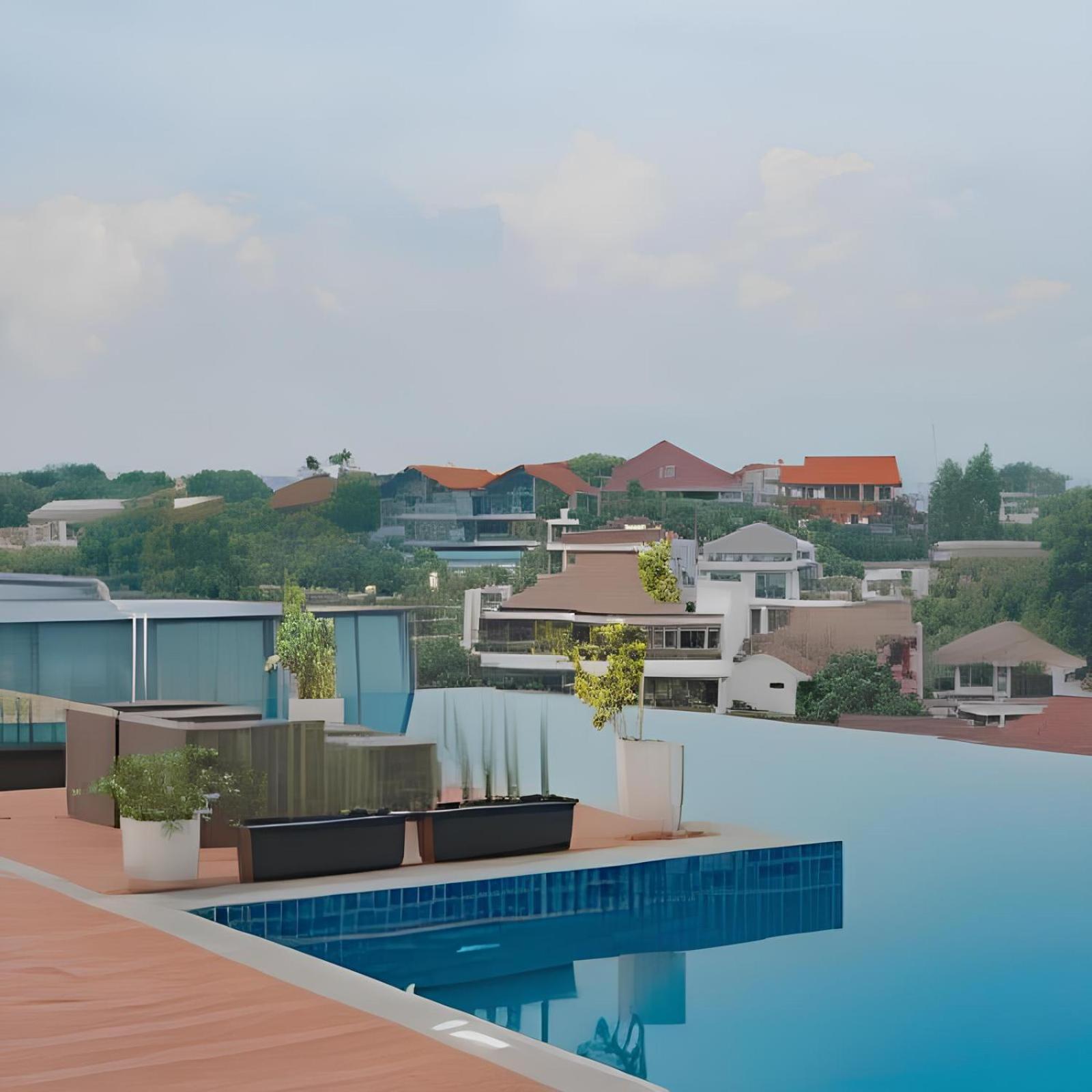 Grand Edge Hotel Semarang Extérieur photo