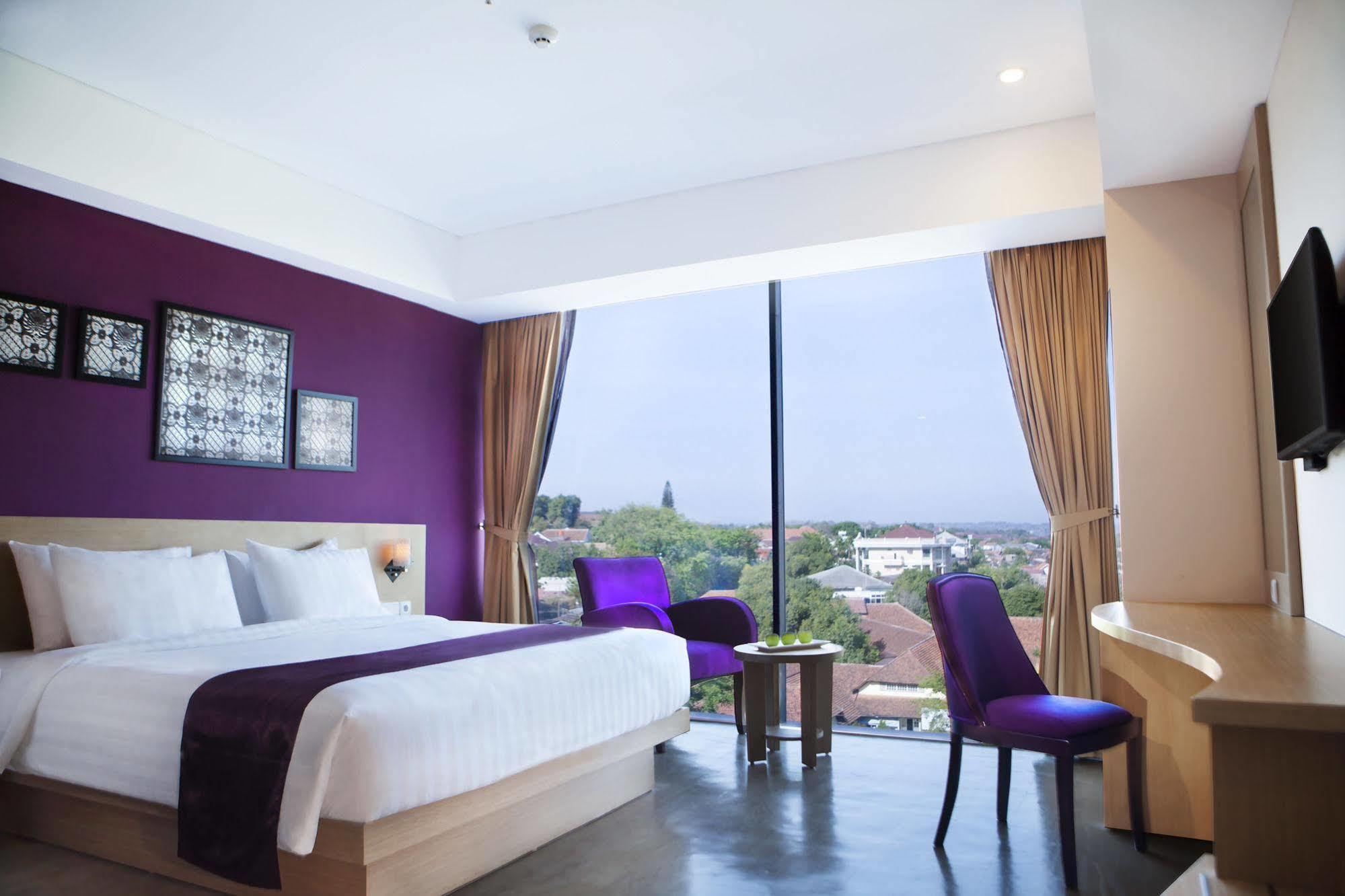 Grand Edge Hotel Semarang Extérieur photo